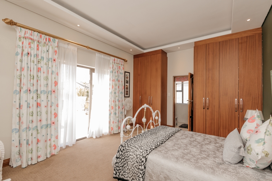 4 Bedroom Property for Sale in Baronetcy Estate Western Cape
